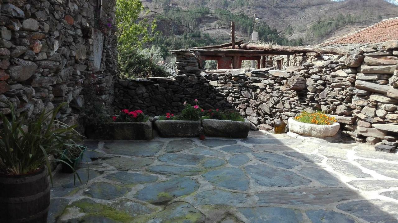 شقة Covas do Monte  في Casa Bernaldo المظهر الخارجي الصورة